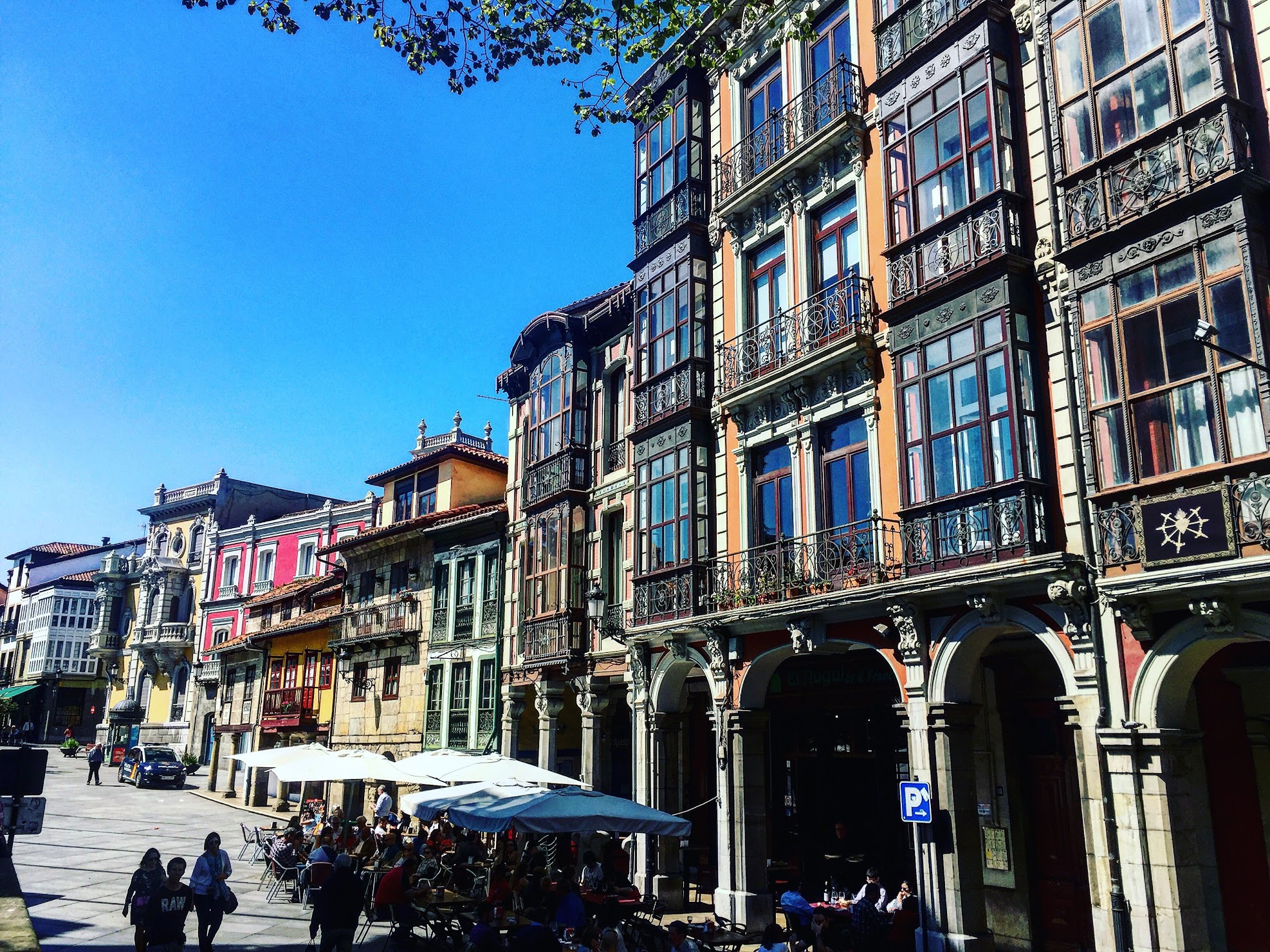 que ver en avilés calle galiana edificios indianos